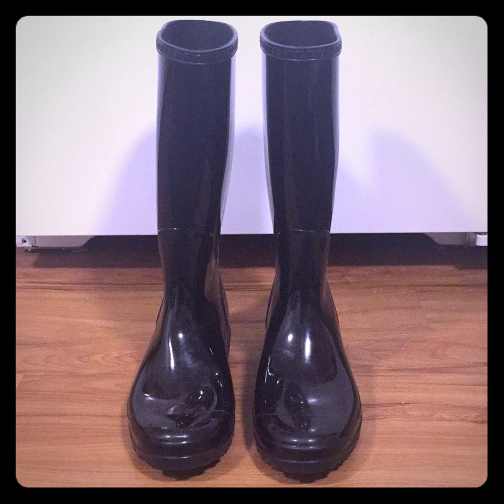 UGG snow/rain boots